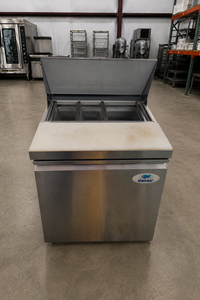Danair 28” Commercial Refrigerated Sandwich / Salad Prep Table – Stainless Steel – Used