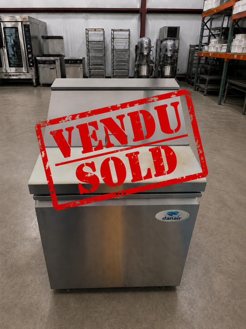 Danair 28” Commercial Refrigerated Sandwich / Salad Prep Table – Stainless Steel – Used